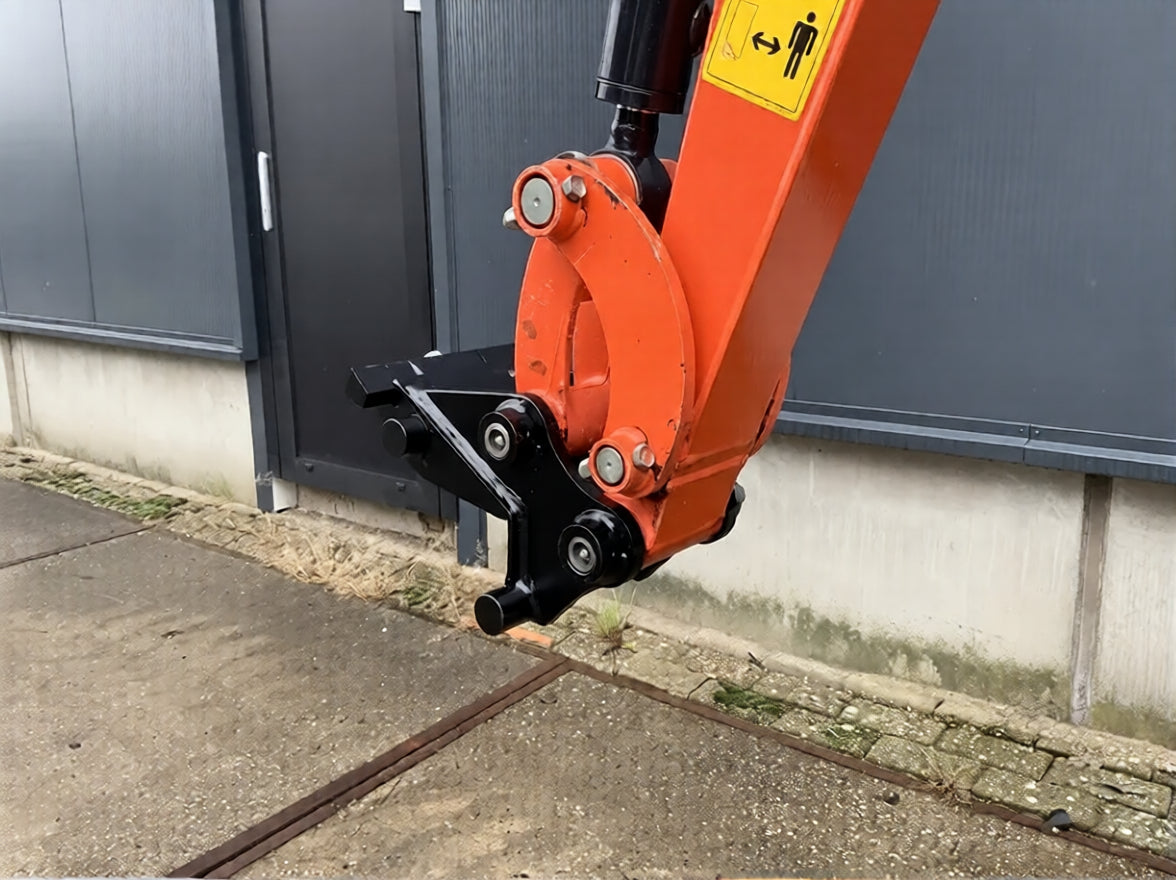 2022 Kubota K008-5 Mini Excavator – 360 h, Adjustable Tracks, 3 Buckets Included