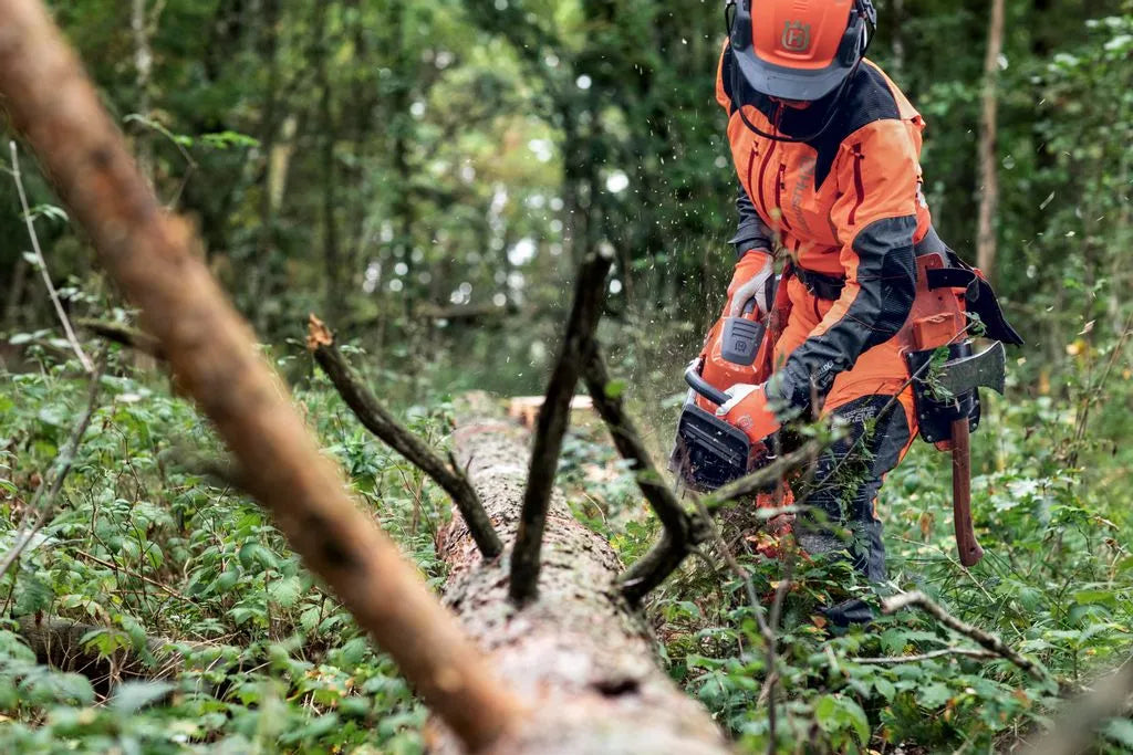 Husqvarna 550 XP® 50.1 cm³ Professional Petrol Chainsaw