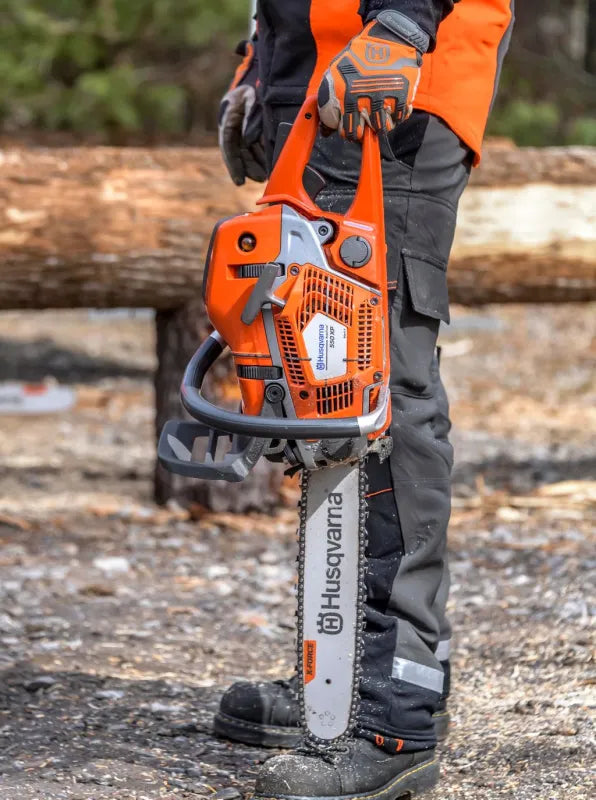 Husqvarna 550 XP® 50.1 cm³ Professional Petrol Chainsaw