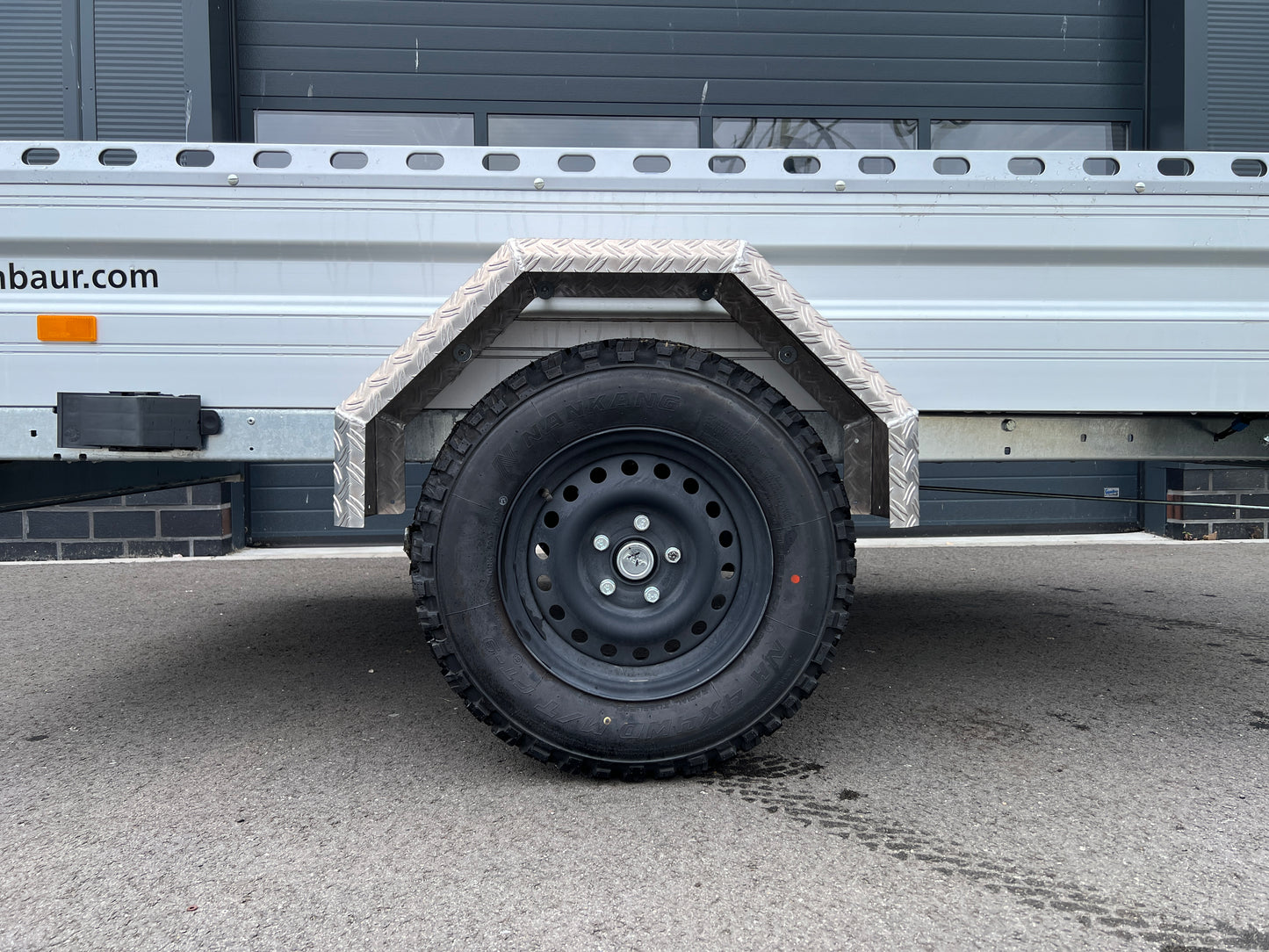 Humbaur HA 132513 – Single-Axle Aluminium Utility Trailer (1,300 kg)