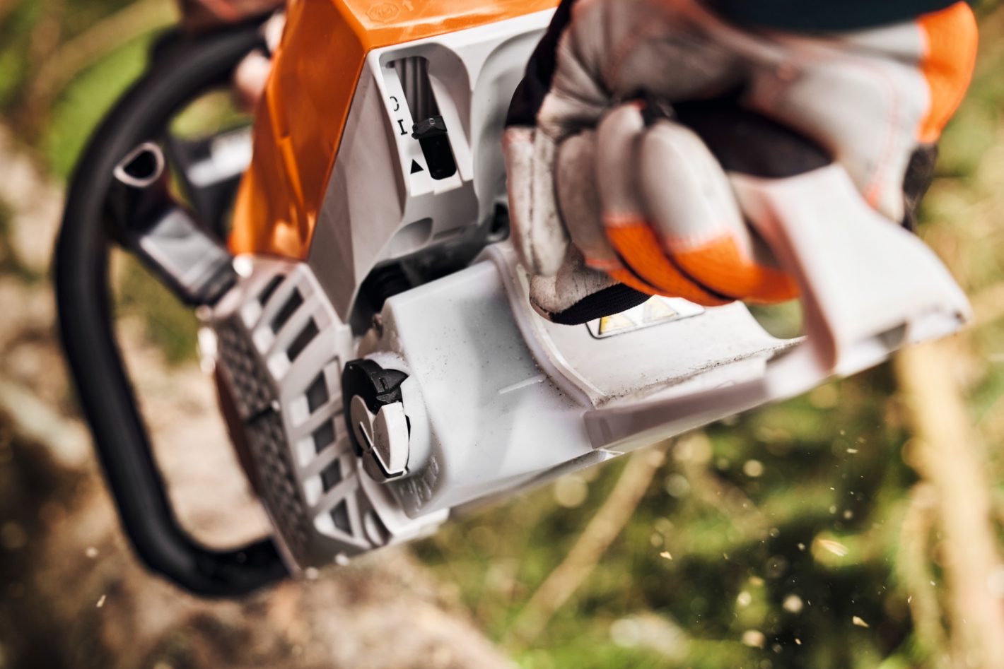 STIHL MS 400 C-M Professional Petrol Chainsaw – 63.3 cc with M-Tronic Engine Control