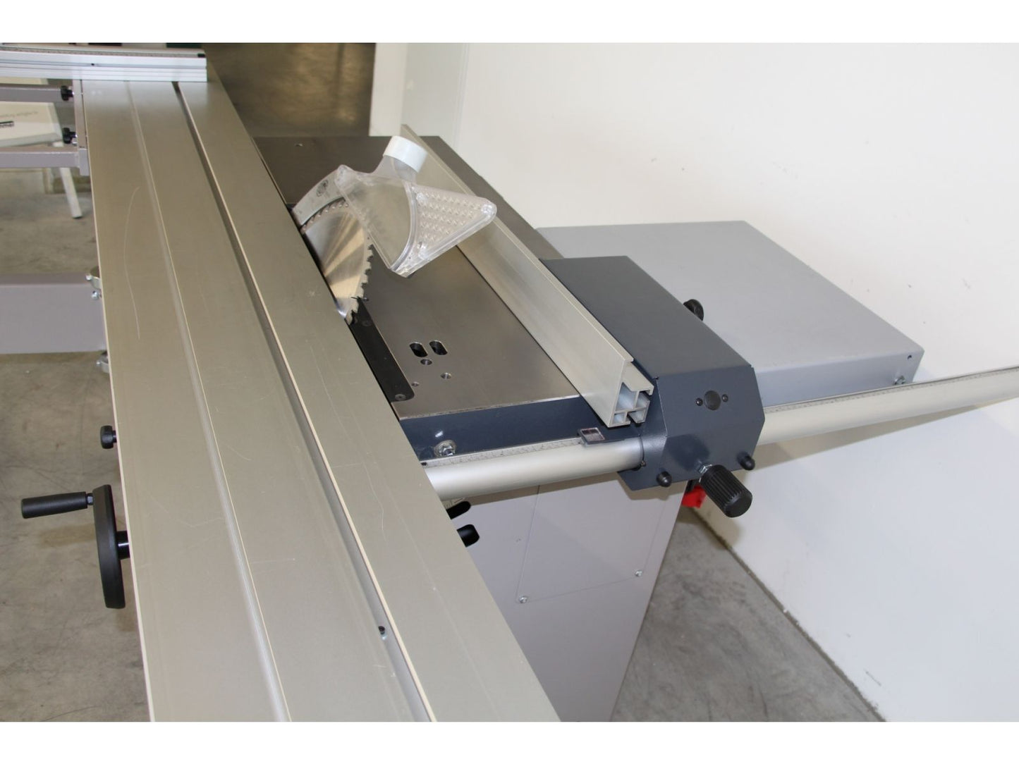 Hammer K3 Winner Sliding Table Saw – Precision Format Saw with Sliding Table