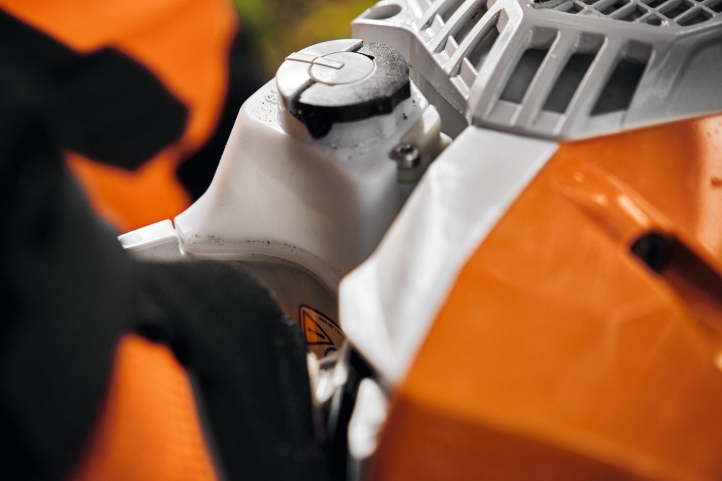 STIHL MS 400 C-M Professional Petrol Chainsaw – 63.3 cc with M-Tronic Engine Control