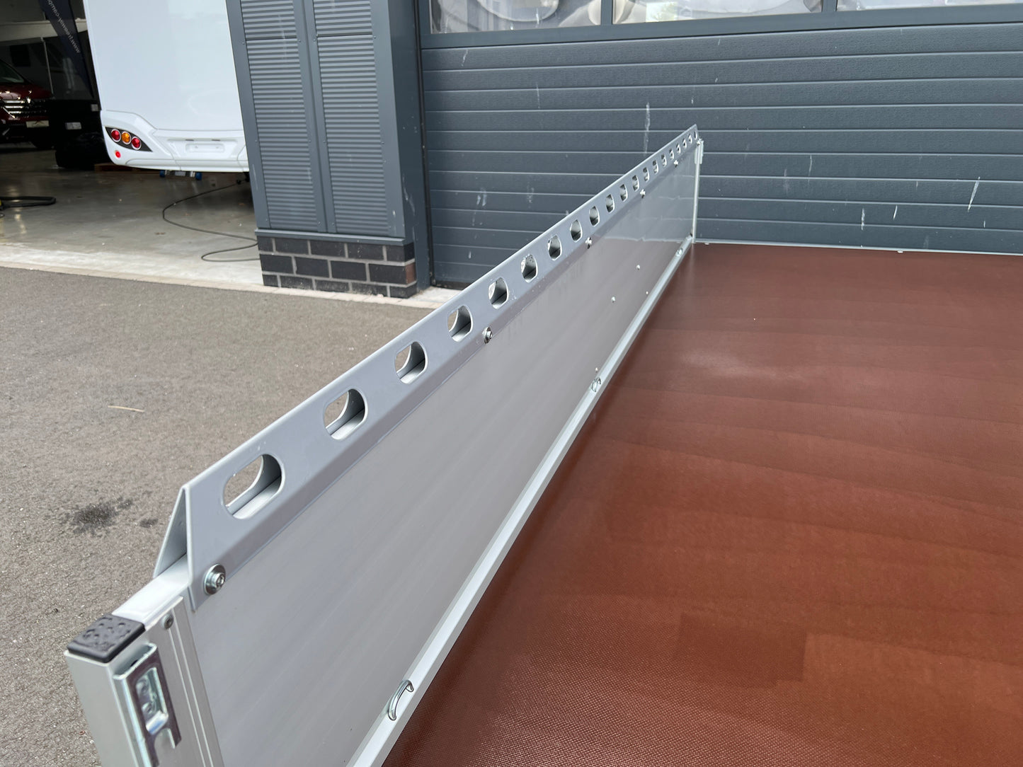 Humbaur HA 132513 – Single-Axle Aluminium Utility Trailer (1,300 kg)