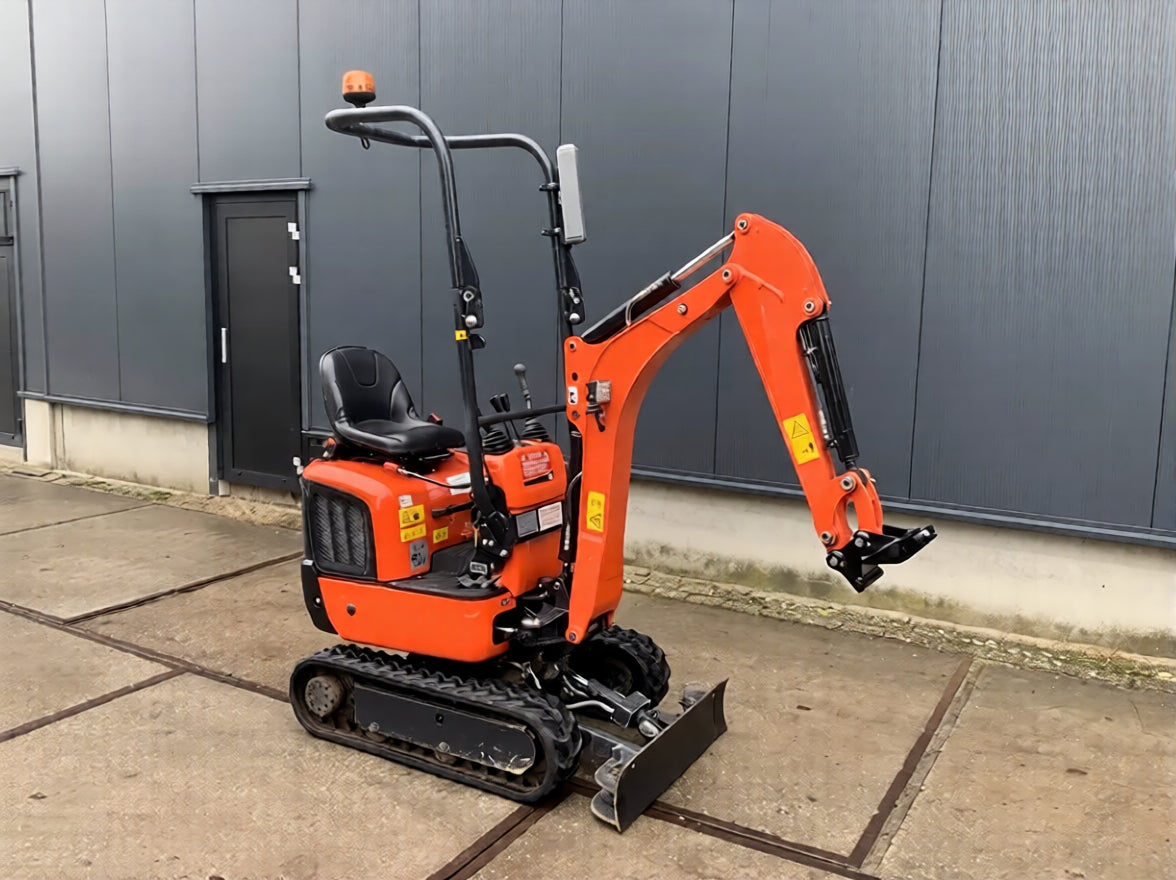 2022 Kubota K008-5 Mini Excavator – 360 h, Adjustable Tracks, 3 Buckets Included